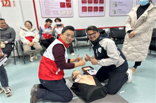 3尼泊爾學員Lok在白鹿原校區(qū)現(xiàn)場比賽活動圖片.jpg